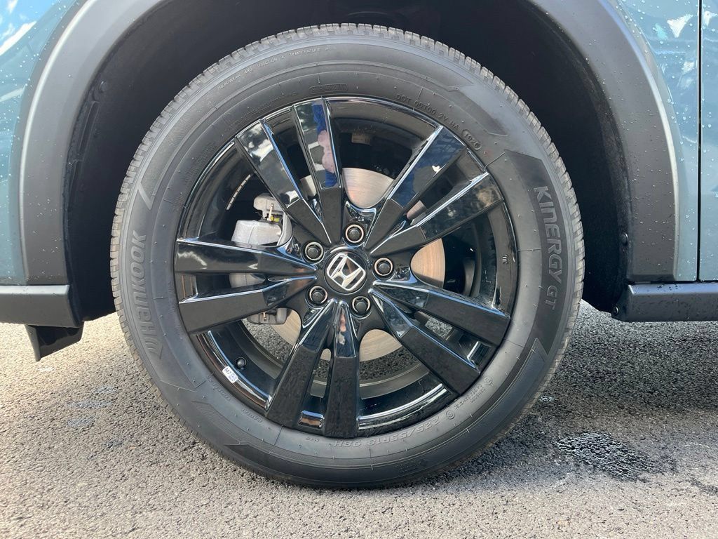 Certified 2027 Honda HR-V Sport image 13