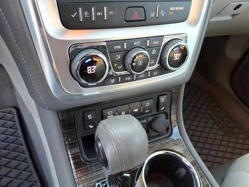 Used 2017 GMC Acadia Limited SLT image 33