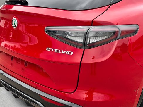 Used 2025 Alfa Romeo Stelvio Sprint AWD/4WD image 29