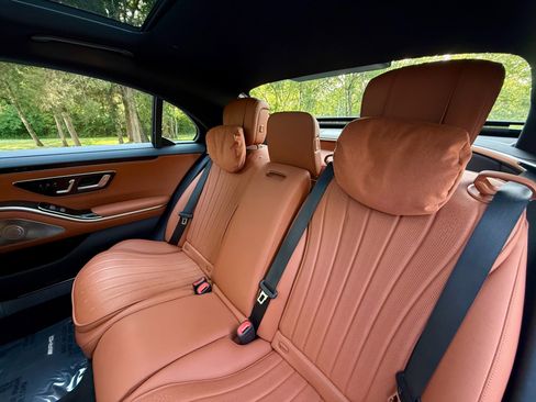 Used 2022 Mercedes-Benz S 580 4MATIC Sedan image 18