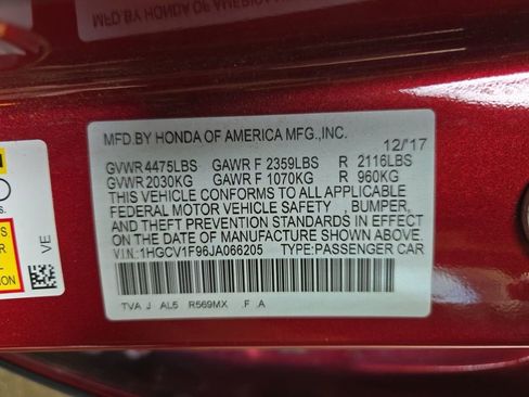 Used 2018 Honda Accord Touring image 12