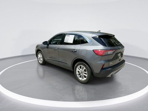 Used 2021 Ford Escape SE w/ Convenience Package FWD image 6