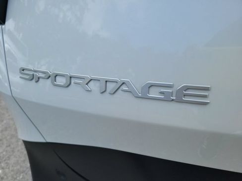 Used 2026 Kia Sportage LX FWD image 14
