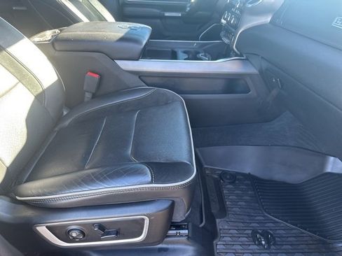 Used 2021 RAM 1500 Laramie w/ Sport Appearance Package image 16