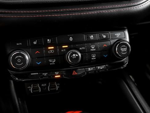 Used 2021 Dodge Durango R/T w/ Blacktop Package RWD image 25