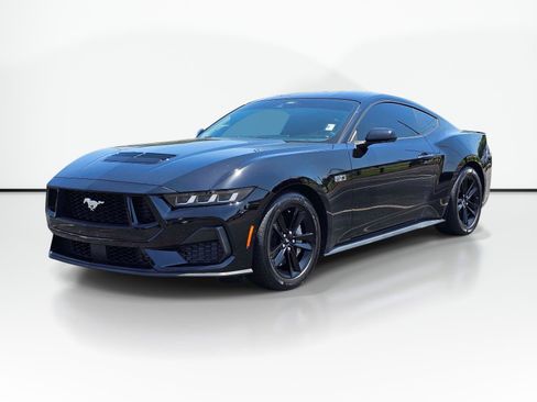Used 2024 Ford Mustang GT RWD image 1