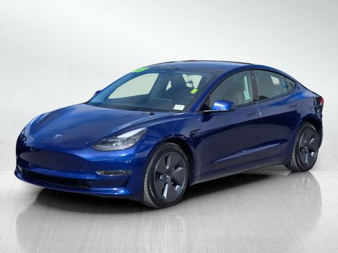 Used 2023 Tesla Model 3 Standard Range RWD image 8