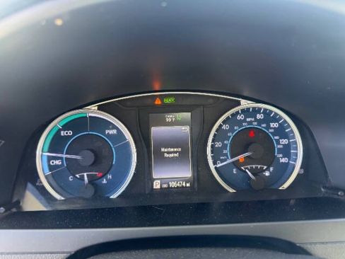 Used 2017 Toyota Camry XLE w/ Moonroof Package FWD image 11