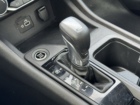 Used 2022 Nissan Sentra S image 28