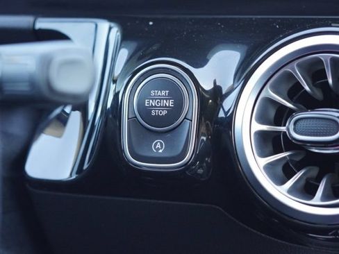 Used 2023 Mercedes-Benz GLA 250 image 19