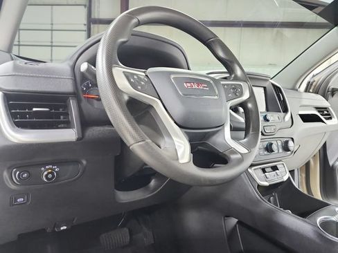 Used 2023 GMC Terrain SLE w/ Driver Convenience Package FWD image 19
