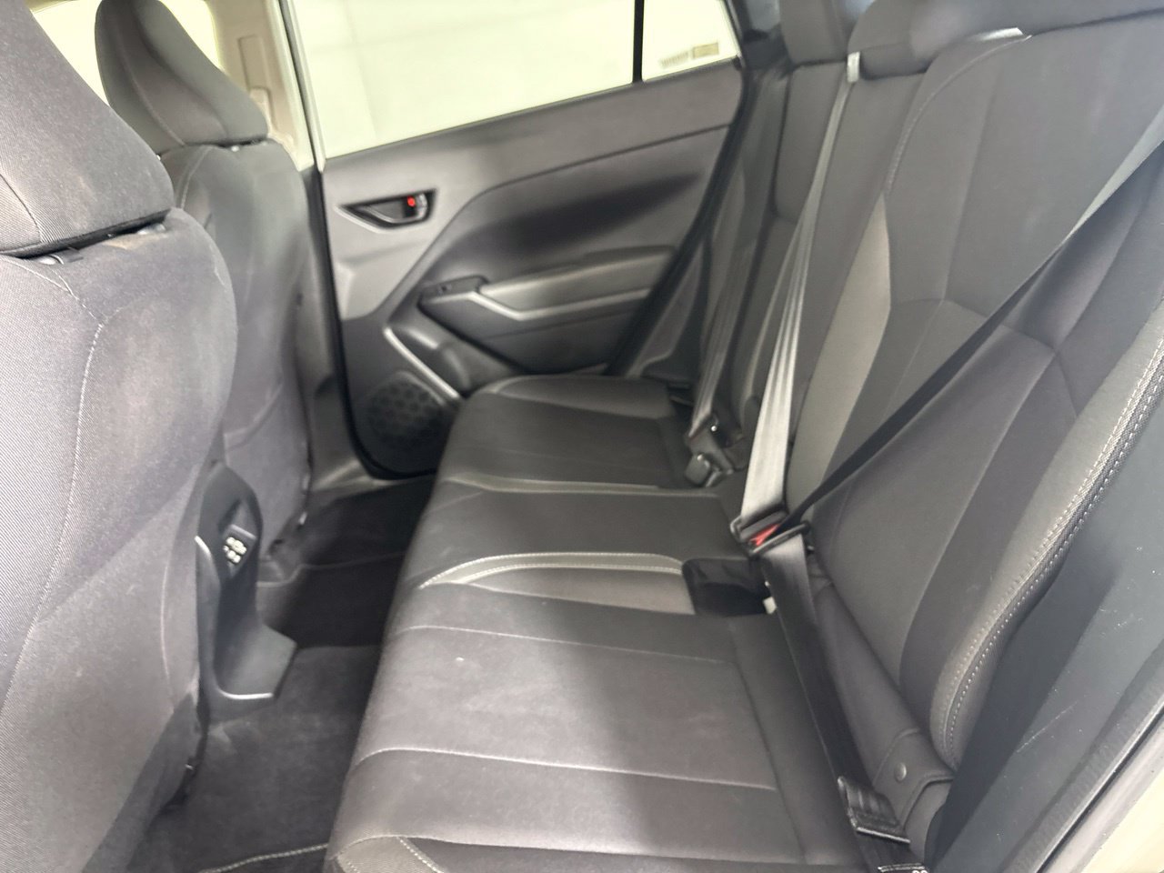 Used 2025 Subaru Crosstrek 2.5i Premium AWD/4WD image 23
