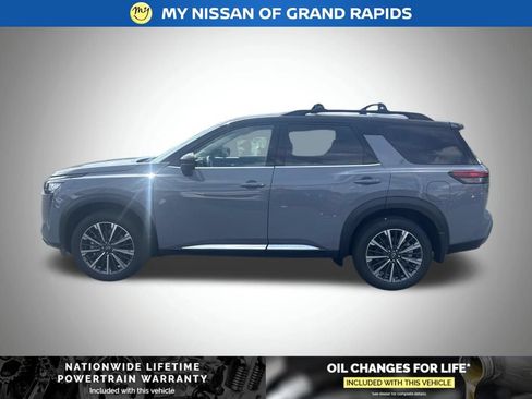 New 2026 Nissan Pathfinder Platinum AWD/4WD image 2