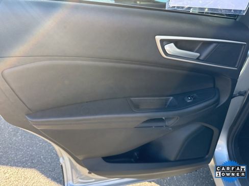 Used 2024 Ford Edge SEL image 36