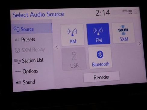 Used 2022 Toyota Camry LE image 25