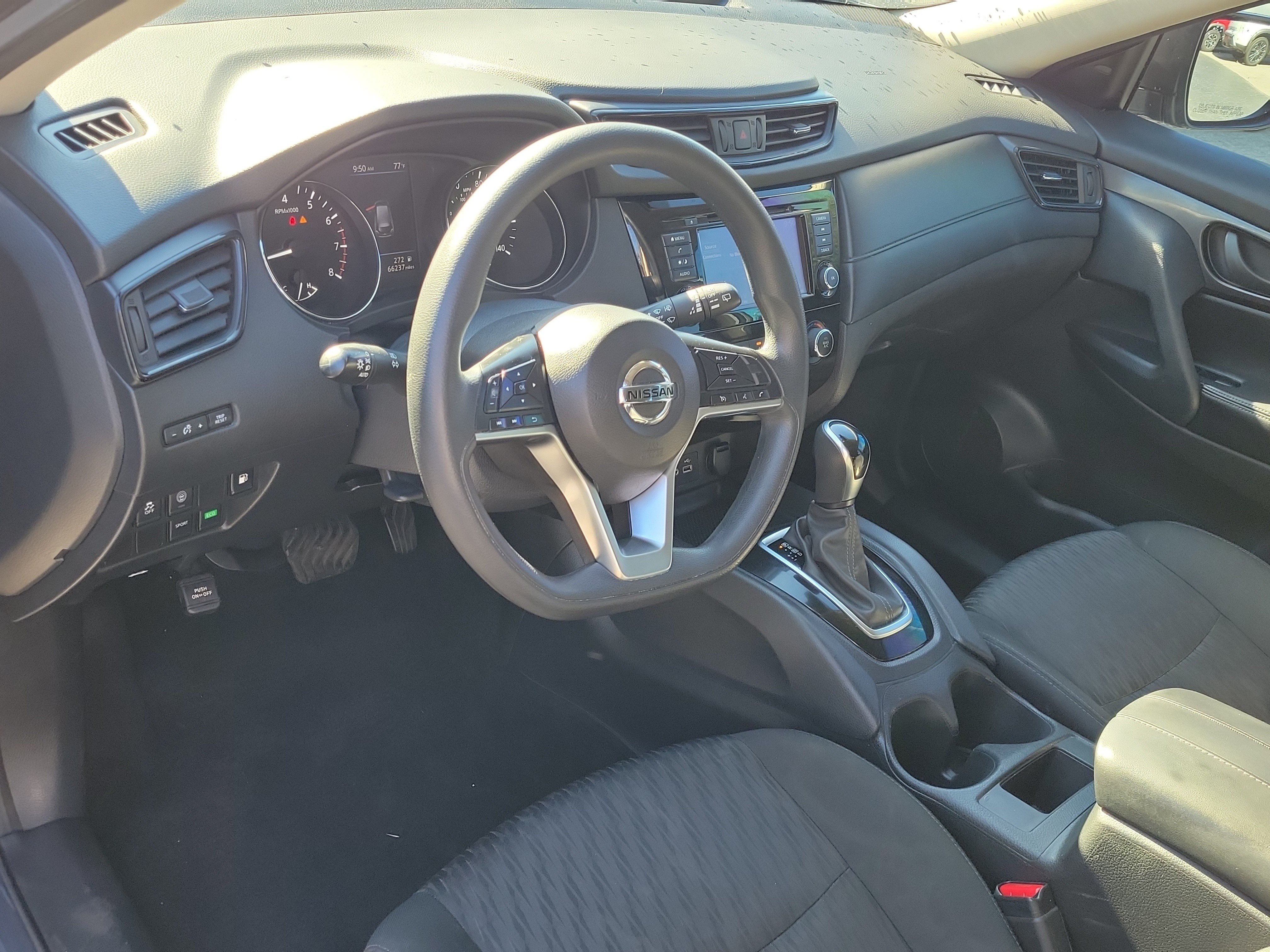 Used 2020 Nissan Rogue S FWD image 20
