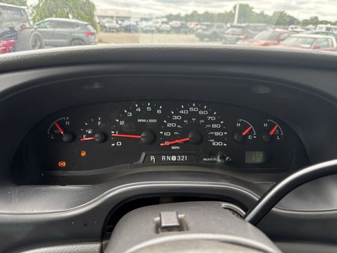 Used 2006 Ford E-450 and Econoline 450 E-450 Super Duty image 11