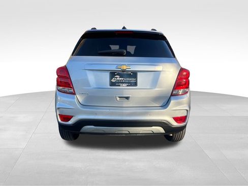 Used 2021 Chevrolet Trax LT w/ Driver Confidence Package image 13