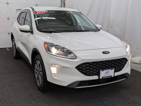 Used 2022 Ford Escape SEL image 16