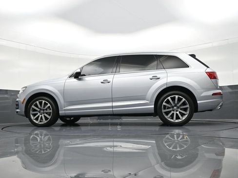 Used 2018 Audi Q7 3.0T Premium Plus w/ Premium Plus Package image 24