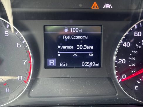Used 2019 Kia Forte LXS FWD image 19