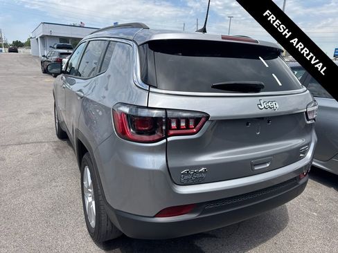 Used 2022 Jeep Compass Latitude w/ Convenience Group AWD/4WD image 5