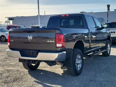 Used 2018 RAM 2500 SLT image 10