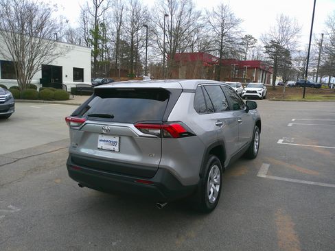 Used 2025 Toyota RAV4 LE image 12