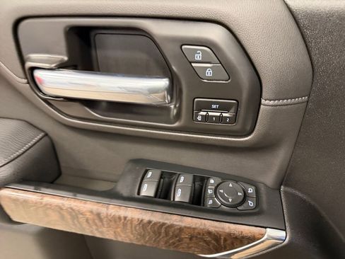 Used 2023 GMC Sierra 2500 Denali image 18
