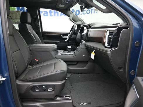 New 2026 GMC Sierra 1500 Denali AWD/4WD image 9