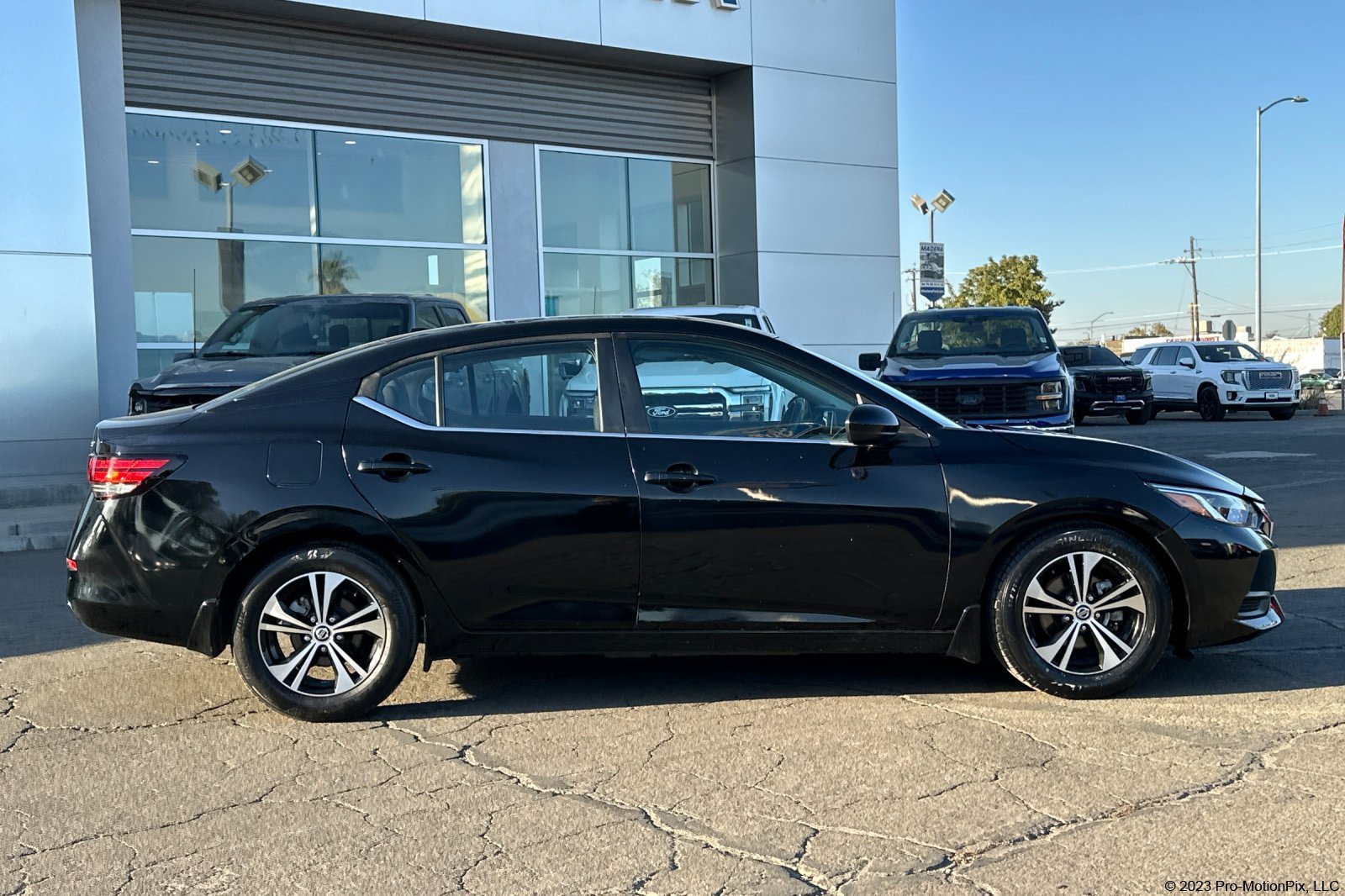 Used 2023 Nissan Sentra SV w/ All-Weather Package FWD image 3
