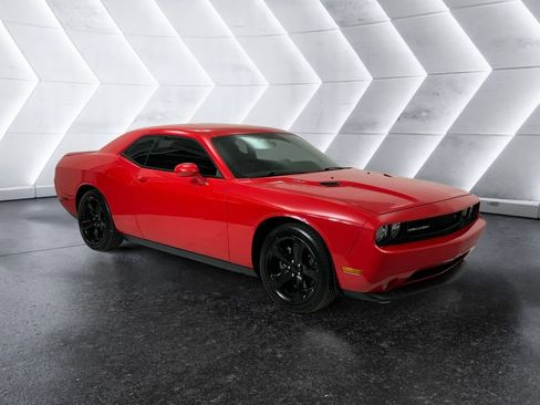 Used 2014 Dodge Challenger R/T w/ Blacktop Package image 1