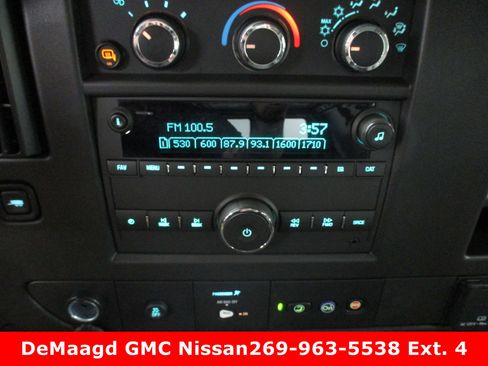 New 2025 GMC Savana 3500 image 23