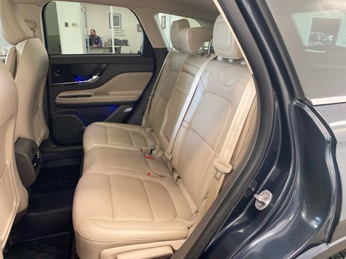 Certified 2022 Lincoln Corsair Reserve w/ Equipment Group 201A image 9