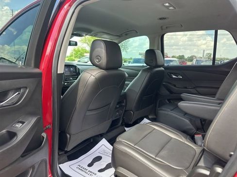 Used 2020 Chevrolet Traverse RS image 27