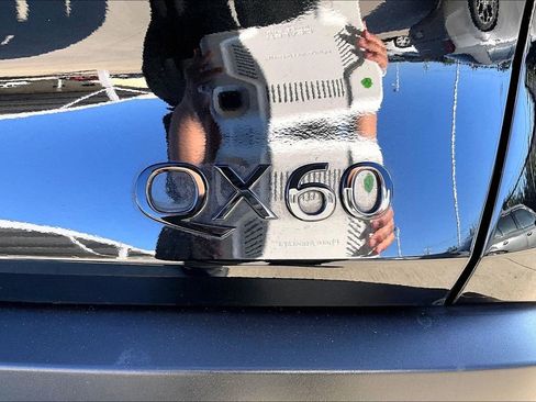 Certified 2025 INFINITI QX60 Luxe w/ Black Edition image 38