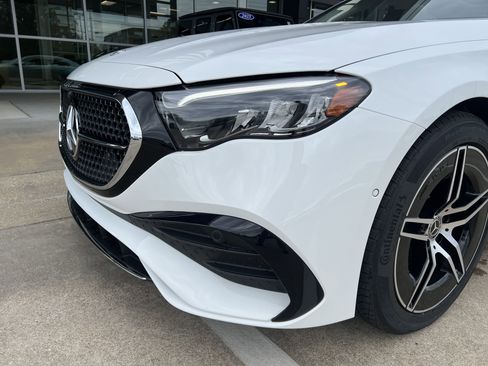 Certified 2025 Mercedes-Benz E 350 Sedan image 4