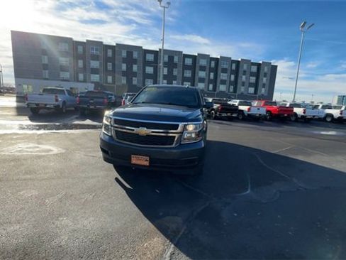 Used 2020 Chevrolet Tahoe LT image 3