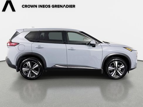 Used 2021 Nissan Rogue SL w/ Premium Package FWD image 4
