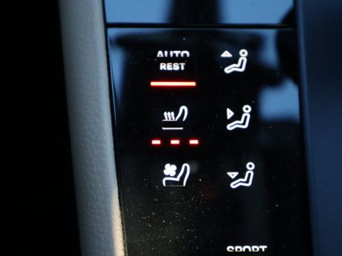 New 2025 Porsche Macan S image 25