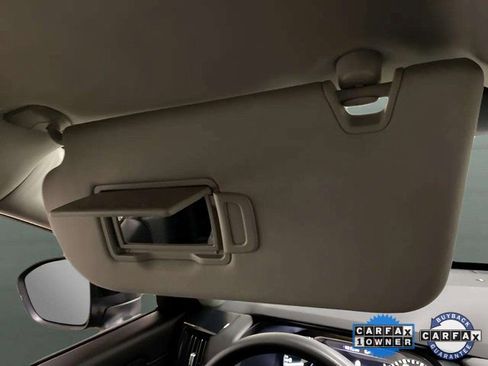 Used 2024 Nissan Pathfinder S image 55