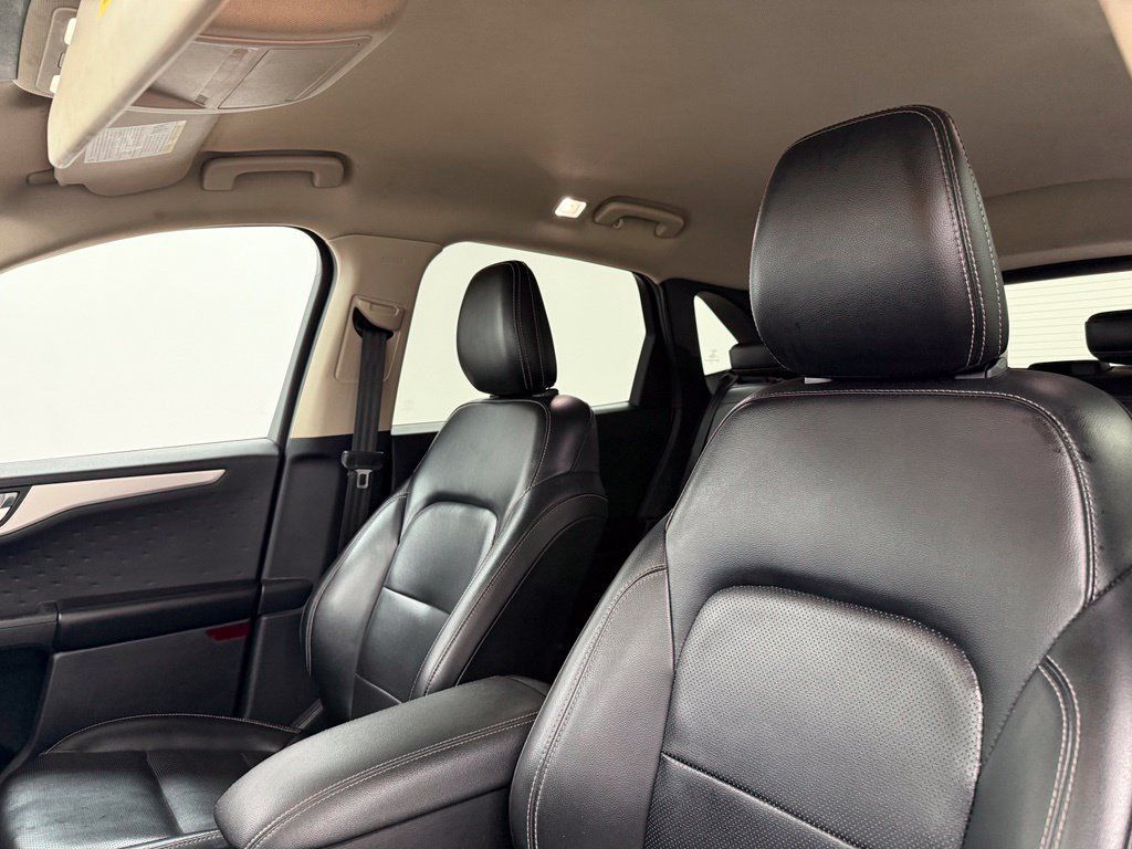 Used 2020 Ford Escape SEL FWD image 11
