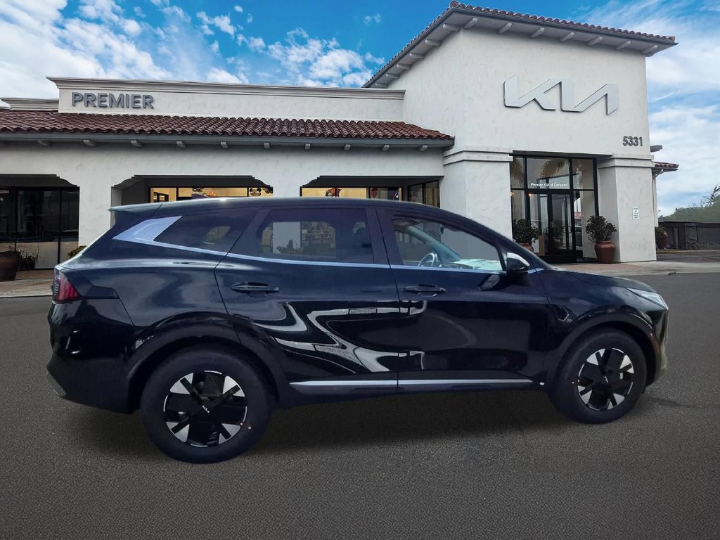 New 2027 Kia Sportage LX FWD image 9