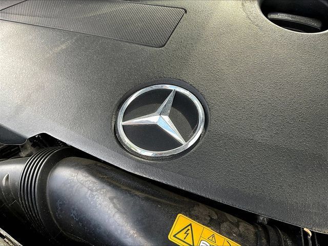 Certified 2022 Mercedes-Benz GLC 300 4MATIC image 33
