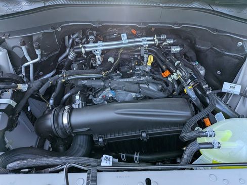 New 2026 Ford Explorer Active w/ Active Comfort Package AWD/4WD image 24