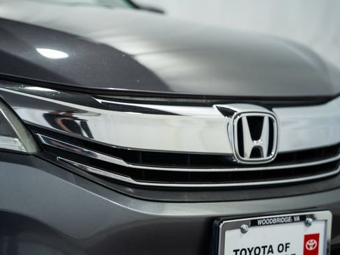 Used 2017 Honda Accord EX-L image 9