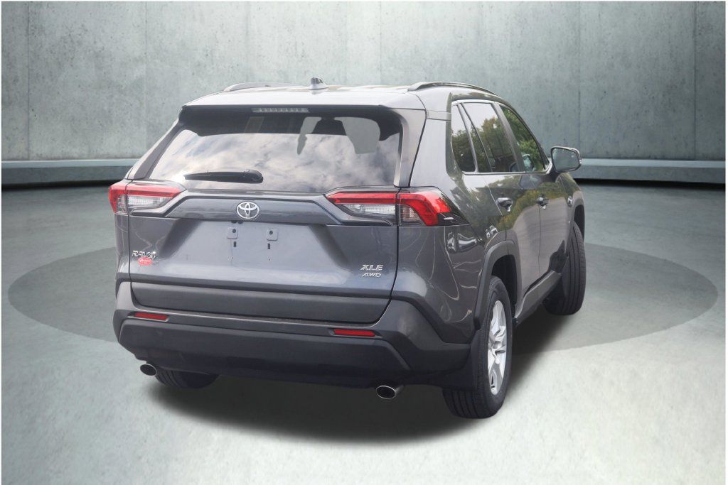 Certified 2021 Toyota RAV4 XLE w/ Convenience Package AWD/4WD image 27