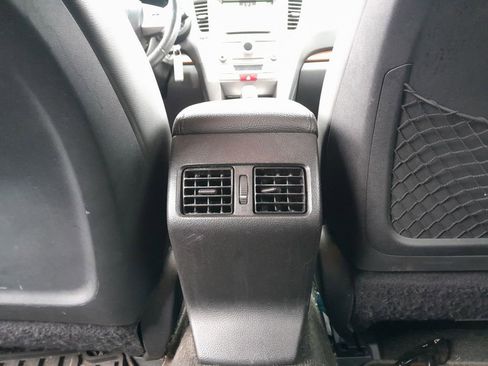 Used 2013 Subaru Outback 3.6R Limited image 29