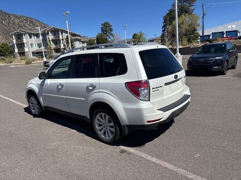 Used 2011 Subaru Forester 2.5X Touring w/ Popular Equipment Group 4A image 5