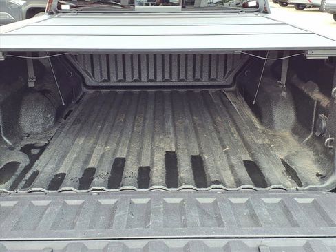 Used 2024 GMC Canyon Elevation image 6